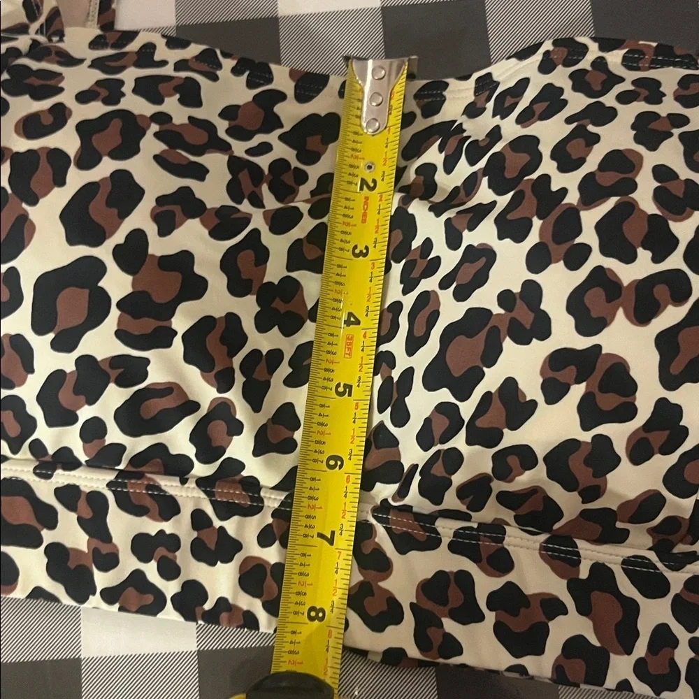 Kona Sol Women’s Leopard Print Sporty Bikini Top Size 24W